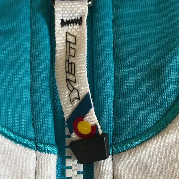 Yeti cycles black/turquoise hoodie. - Picture 3 of 7